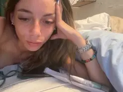 Valenh25_xx  live sex cam