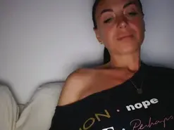 Carlalicious  live sex cam
