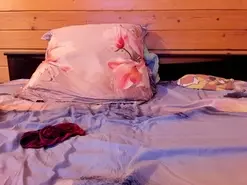 Ultrachick  live sex cam