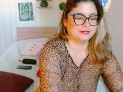 Juliietha_ser  live sex cam