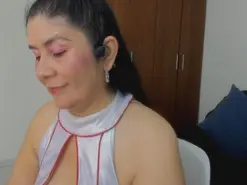 Kirageiner  live sex cam
