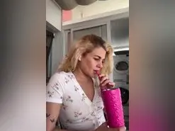 Perrita695  live sex cam