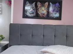 Tiiny_emilly  live sex cam