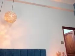 LaraGold  live sex cam