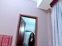 LaraGold  live sex cam