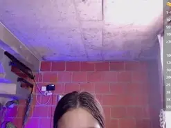 Taniaqueen19  live sex cam