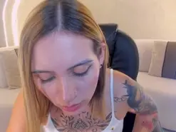 MollySunders1  live sex cam