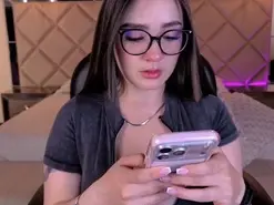SarahRhodes  live sex cam