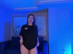 LoiseHarper  live sex cam