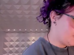 LoiseHarper  live sex cam