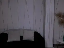 LoiseHarper  live sex cam