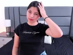 MaddyLove  live sex cam