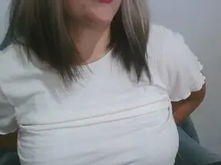 Vanessa4  live sex cam