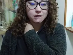 Curly_greeneyed  live sex cam