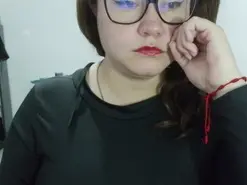 Curly_greeneyed  live sex cam