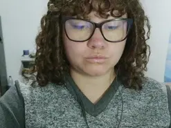 Curly_greeneyed  live sex cam