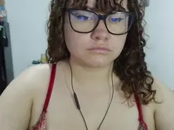 Curly_greeneyed  live sex cam
