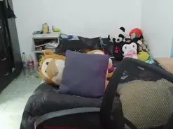 Curly_greeneyed  live sex cam