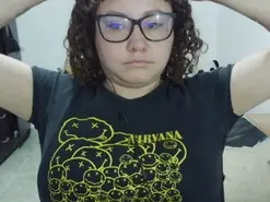 Curly_greeneyed  live sex cam