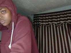 Sooffywells  live sex cam