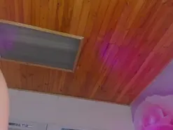 Emili_clark  live sex cam