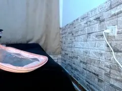 Candy_Kruhs  live sex cam
