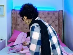 Zoe-xox  live sex cam