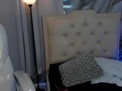 Miakolins  live sex cam
