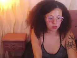 LylaDavys  live sex cam