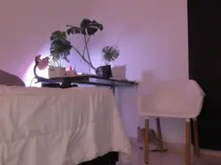 Ailis9o  live sex cam