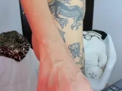 Ailis9o  live sex cam