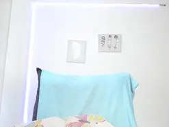 Dulce_annie  live sex cam