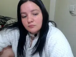 Jullymessyy  live sex cam