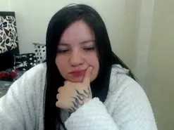 Jullymessyy  live sex cam
