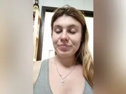 Pooraurora  live sex cam