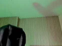SarahYates  live sex cam