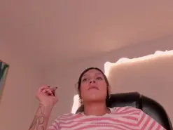 SarahYates  live sex cam