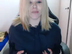 CaroSweeT  live sex cam