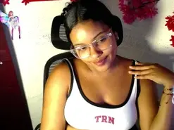 Chleo_rosse  live sex cam