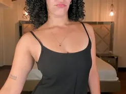 AlessaRomero  live sex cam