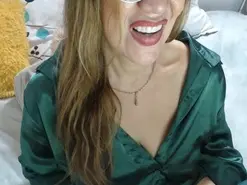 Rossana_45  live sex cam