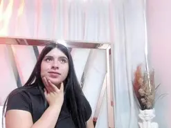 Naia_x  live sex cam