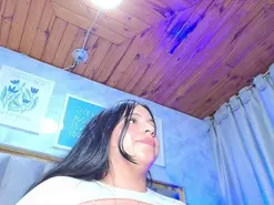 Naia_x  live sex cam