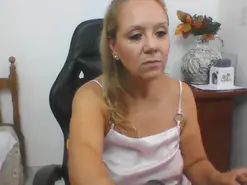 Yeslluisa3072  live sex cam