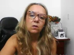 Yeslluisa3072  live sex cam