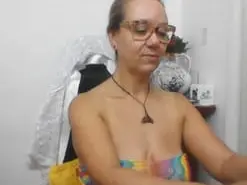 Yeslluisa3072  live sex cam