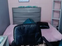 Calmaramseyrs  live sex cam