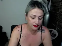 EmmaRizzoo  live sex cam