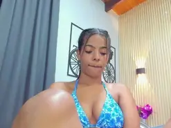 ValeriaKaliente  live sex cam