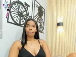 ValeriaKaliente  live sex cam